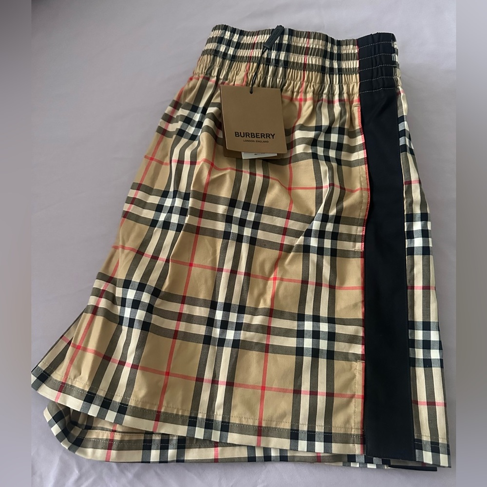 Woman’s Burberry Shorts